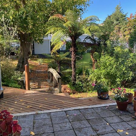 Superb Studio Retreat With Spa, Pool & Bbq Access 旺格努伊 外观 照片