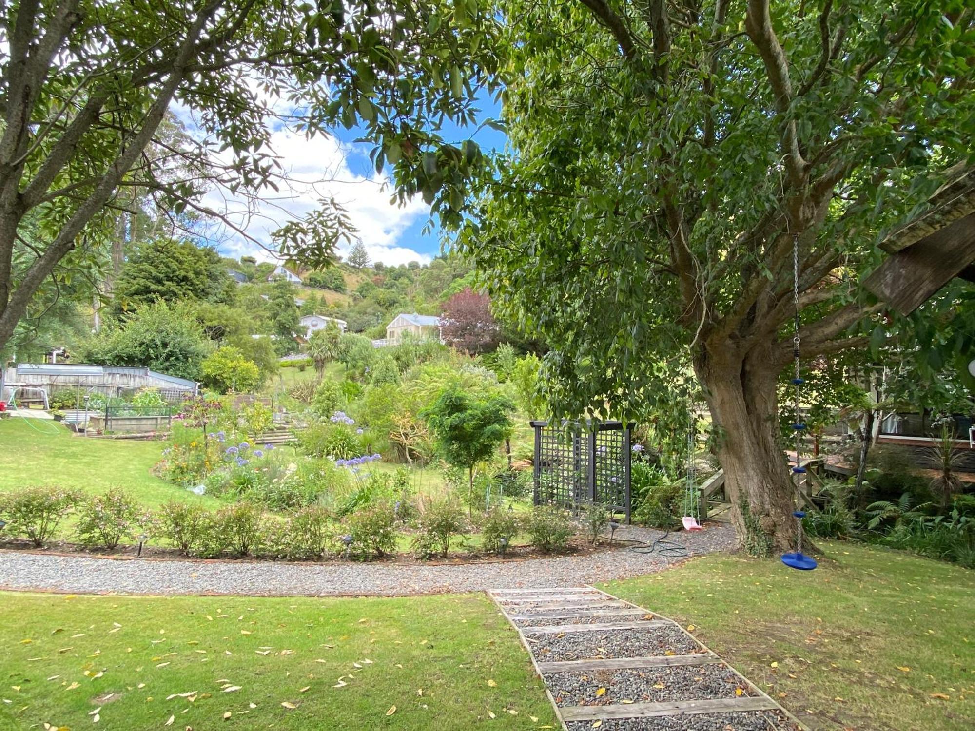 Superb Studio Retreat With Spa, Pool & Bbq Access 旺格努伊 外观 照片