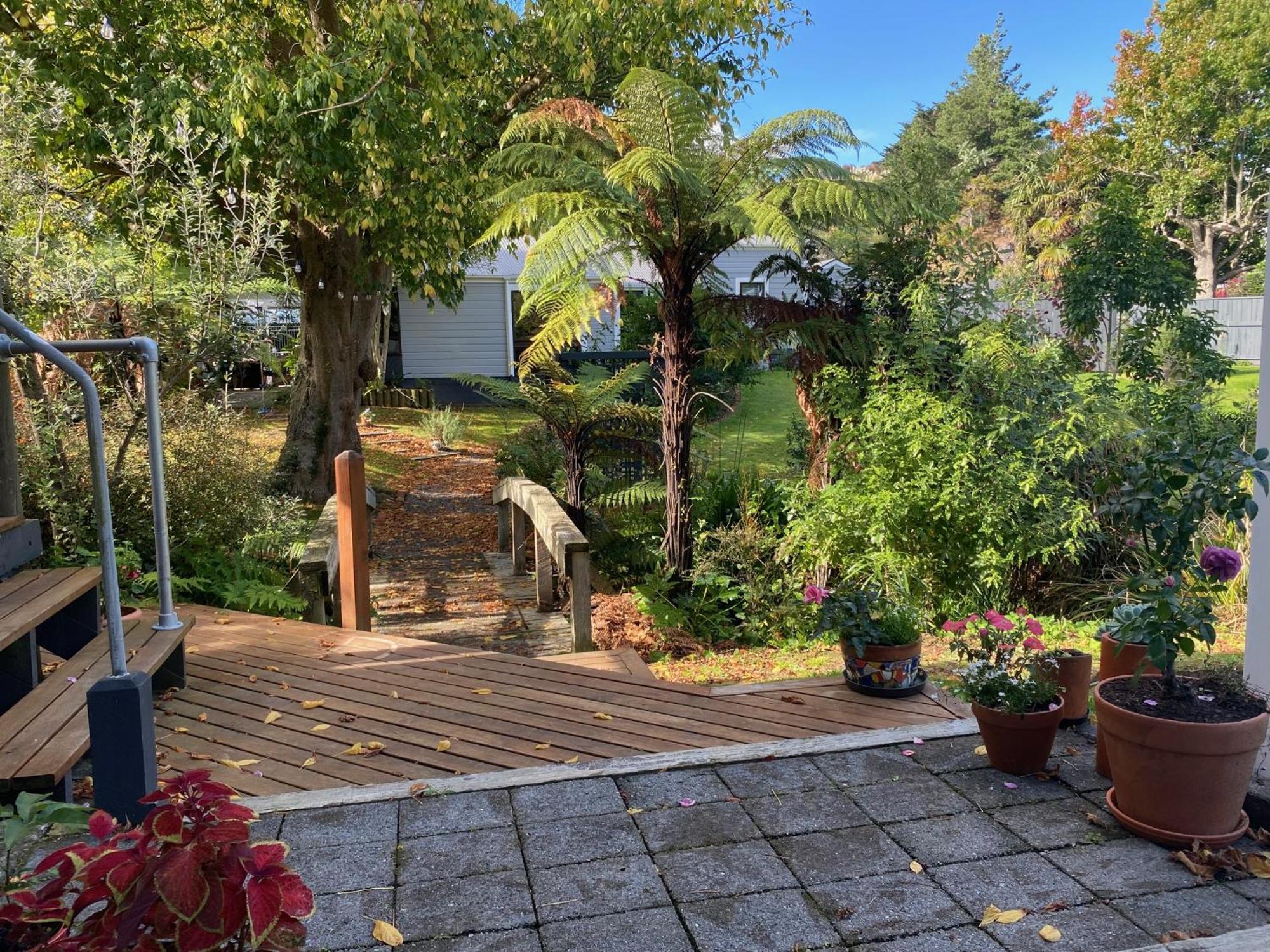 Superb Studio Retreat With Spa, Pool & Bbq Access 旺格努伊 外观 照片